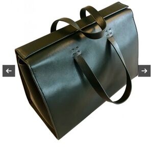 AESTHER EKME Sleek Green Leather Crossbody Barell  Bag